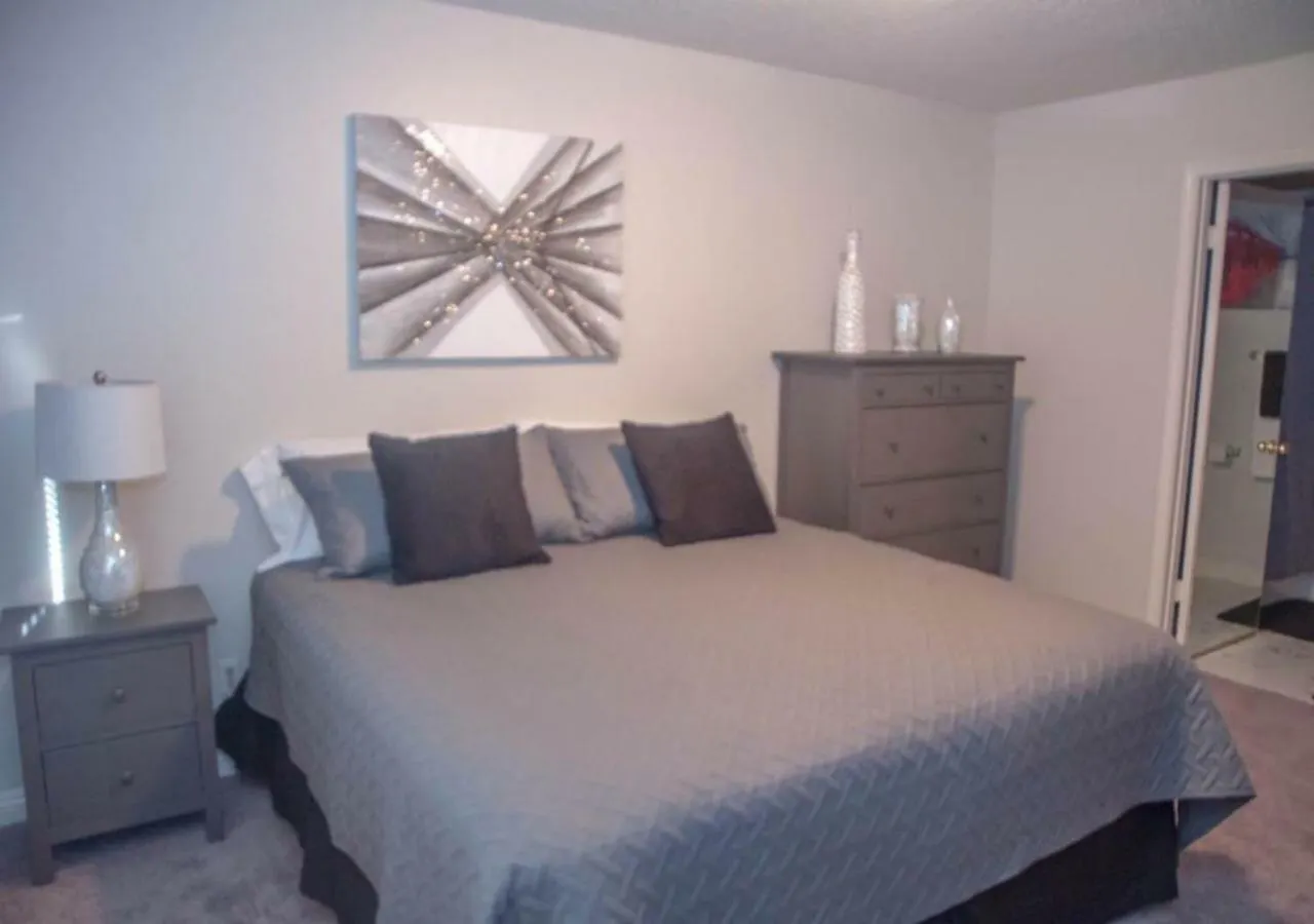 Luxurious Stay At Modern Condo Las Vegas